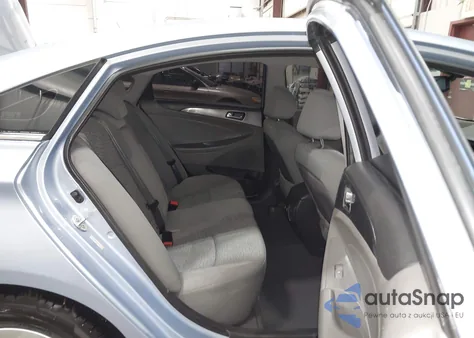 2013 Hyundai Sonata Hybrid z USA, uszkodzony, nr VIN KMHEC4A4XDA083373